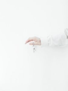 Nøkler til ny bolig i hånden